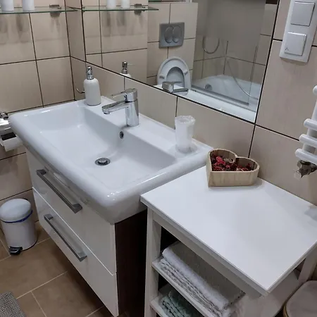 W Krakowie U Helenki Apartman *